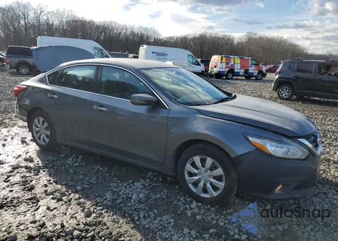 2016 Nissan Altima 2.5 z USA, uszkodzony, nr VIN 1N4AL3AP3GC175687
